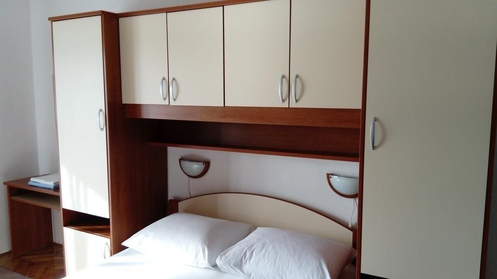 Apartments Branko Hoek van Holland Phòng bức ảnh