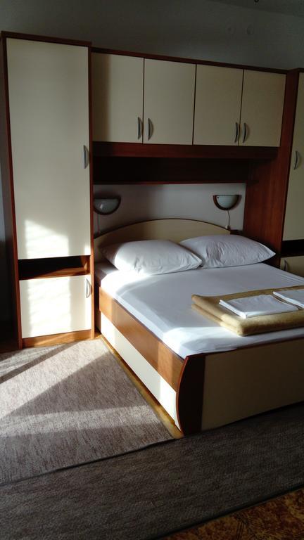 Apartments Branko Hoek van Holland Phòng bức ảnh