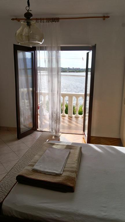 Apartments Branko Hoek van Holland Phòng bức ảnh